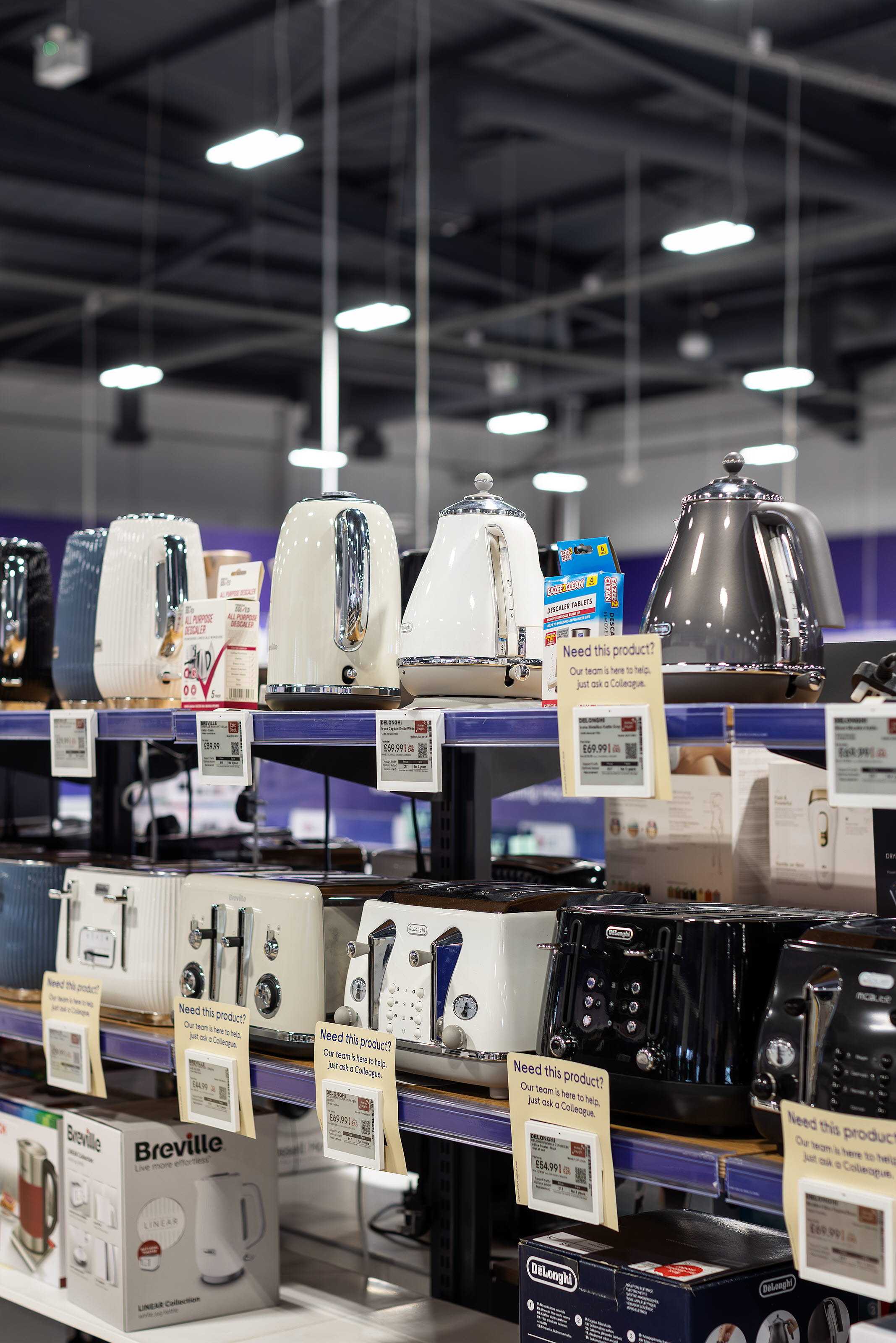 ESL-Holders_Currys-Harlow_UK_2026_016.jpg