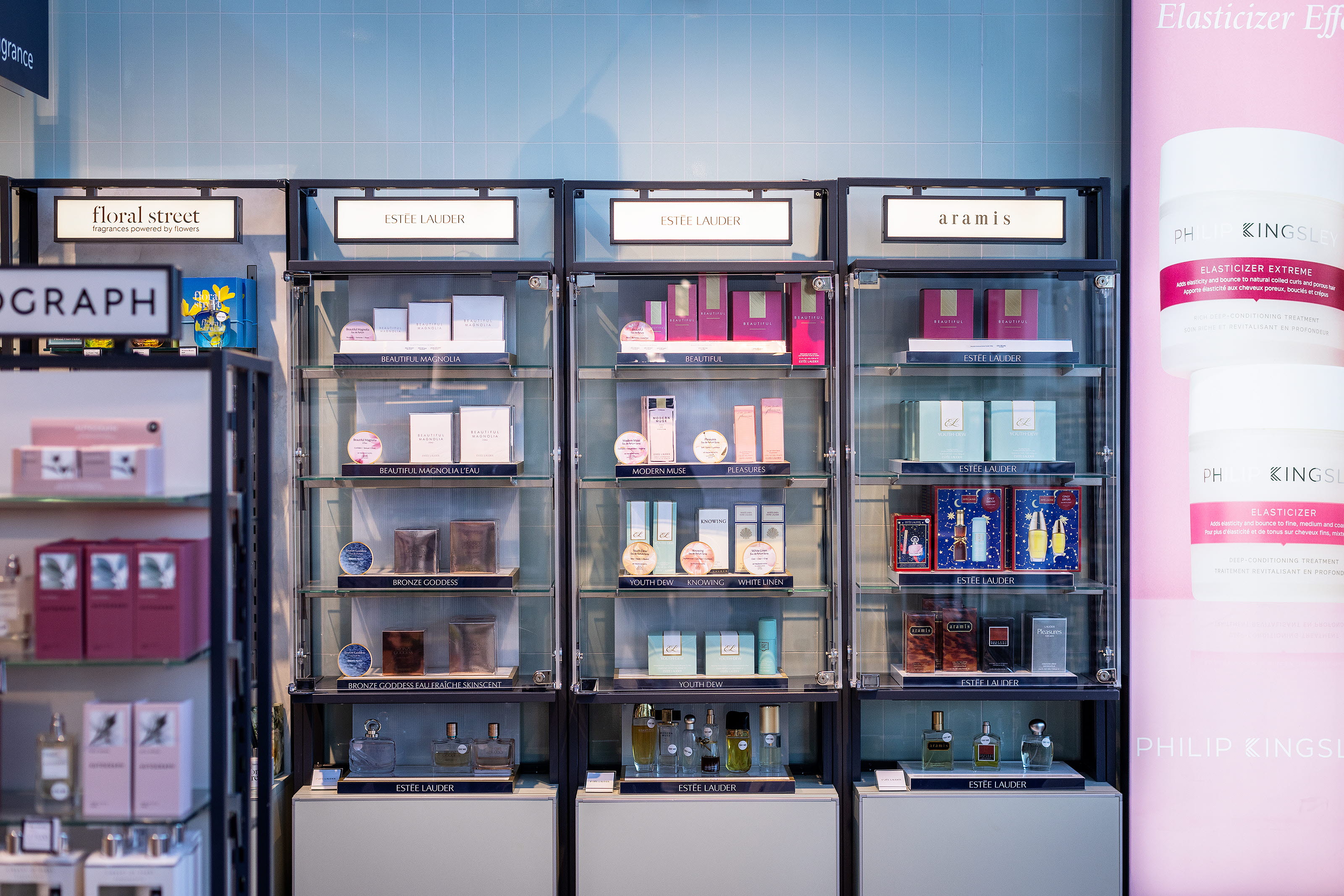 Lockable-Cabinet_M&S-London-Colney_HL-Display_2023_UK_001.jpg Lockable-Cabinet_M&S-London-Colney_HL-Display_2023_UK_001.jpg
