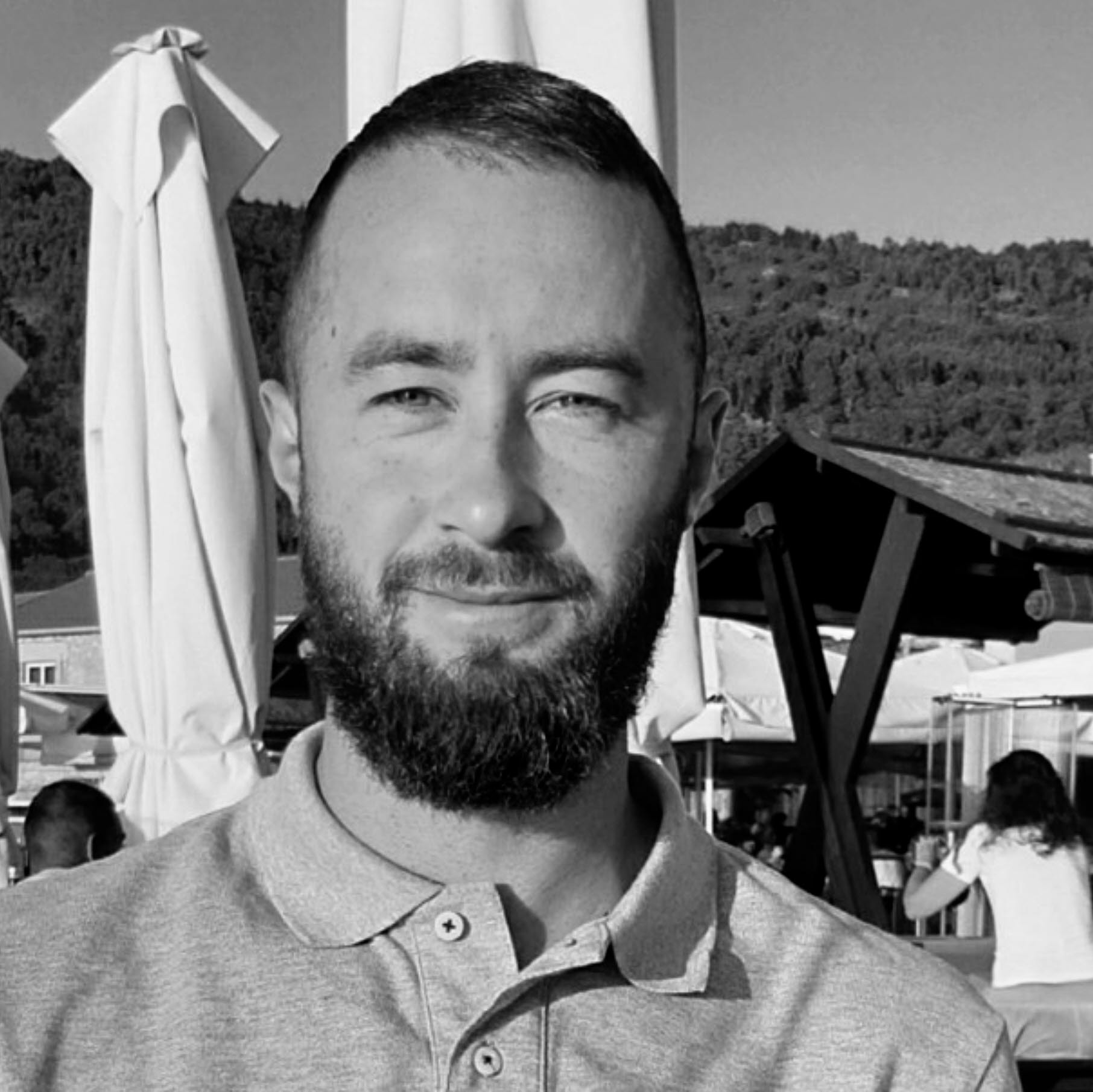 Photo-Tobias-Draaisma_B&W.jpg Photo-Tobias-Draaisma_B&W.jpg