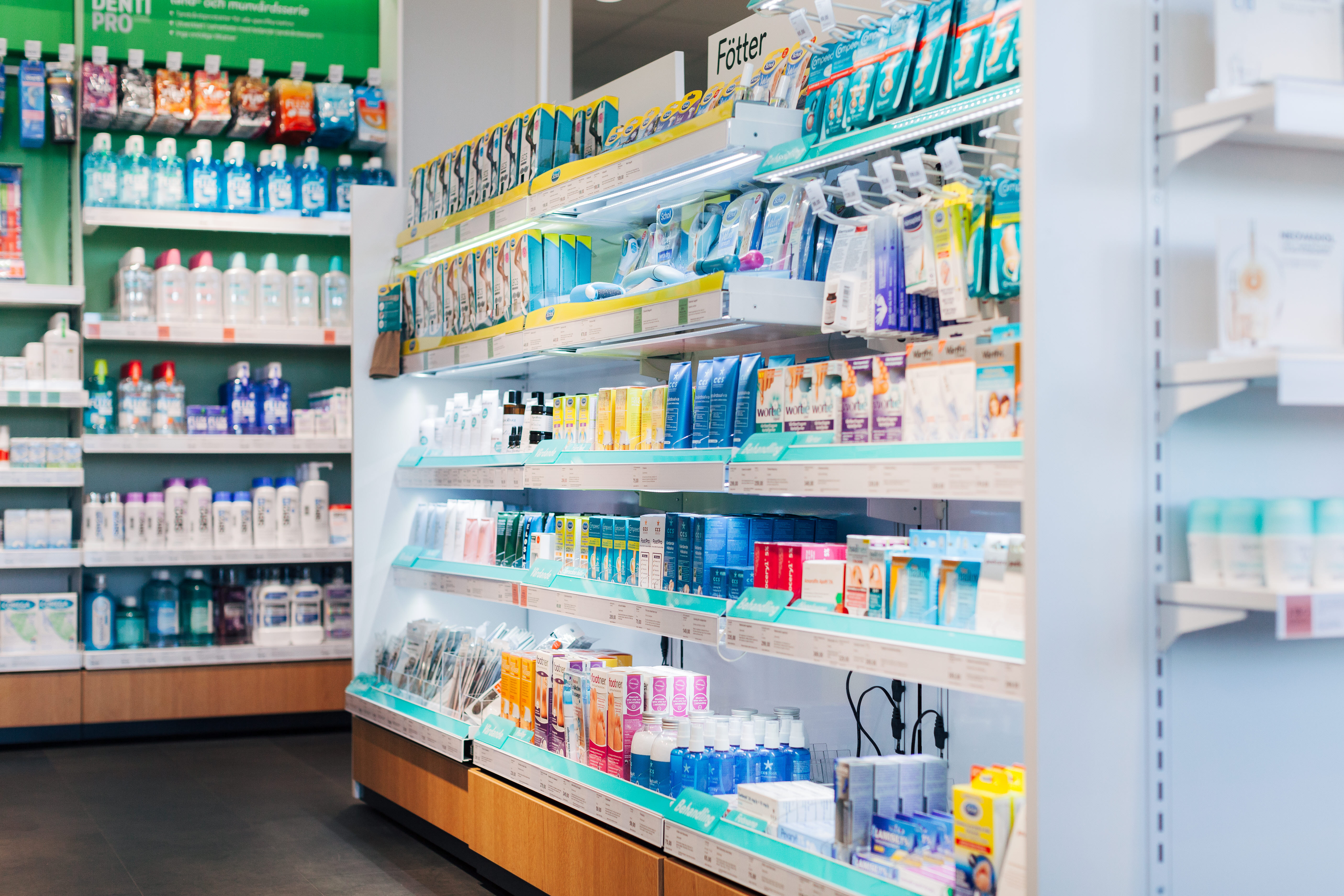 Merchandising pharmacie_HL Display.jpg Merchandising pharmacie_HL Display.jpg